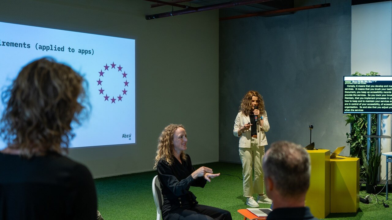 Tanya van Workum giving presentation